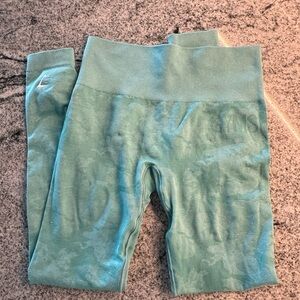 Gymshark Camo Leggings (light blue)